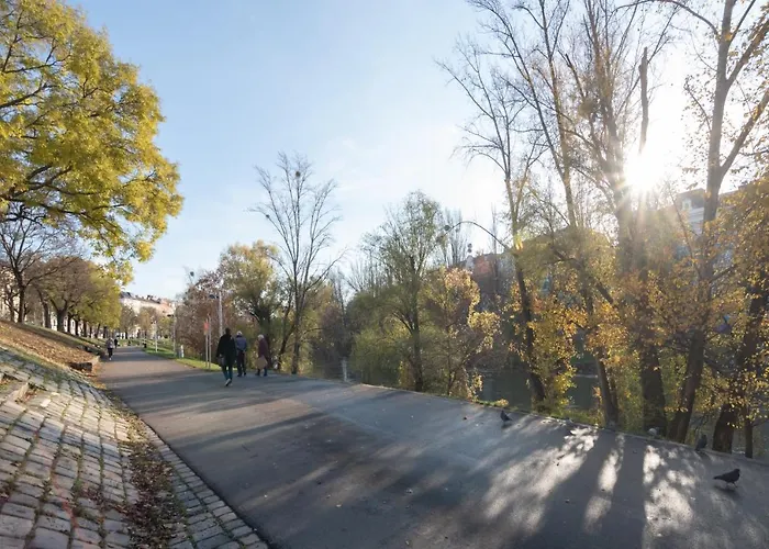 An Der Donau, 10 Minuten Ins Zentrum, Klimaanlage *